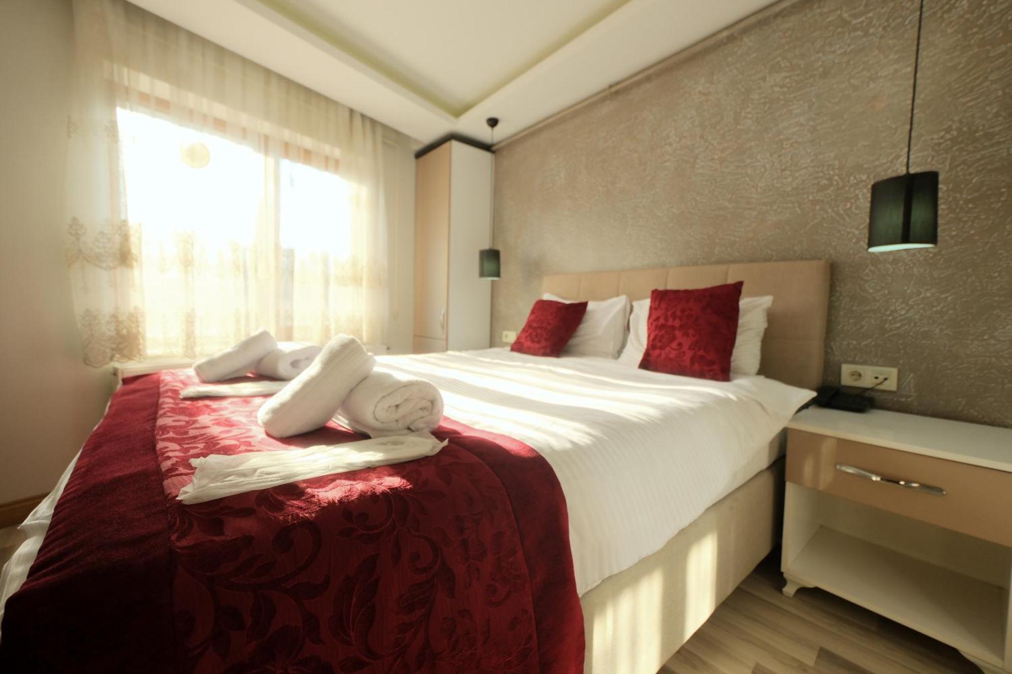 Taksim Celebi Suites Стамбул Екстер'єр фото