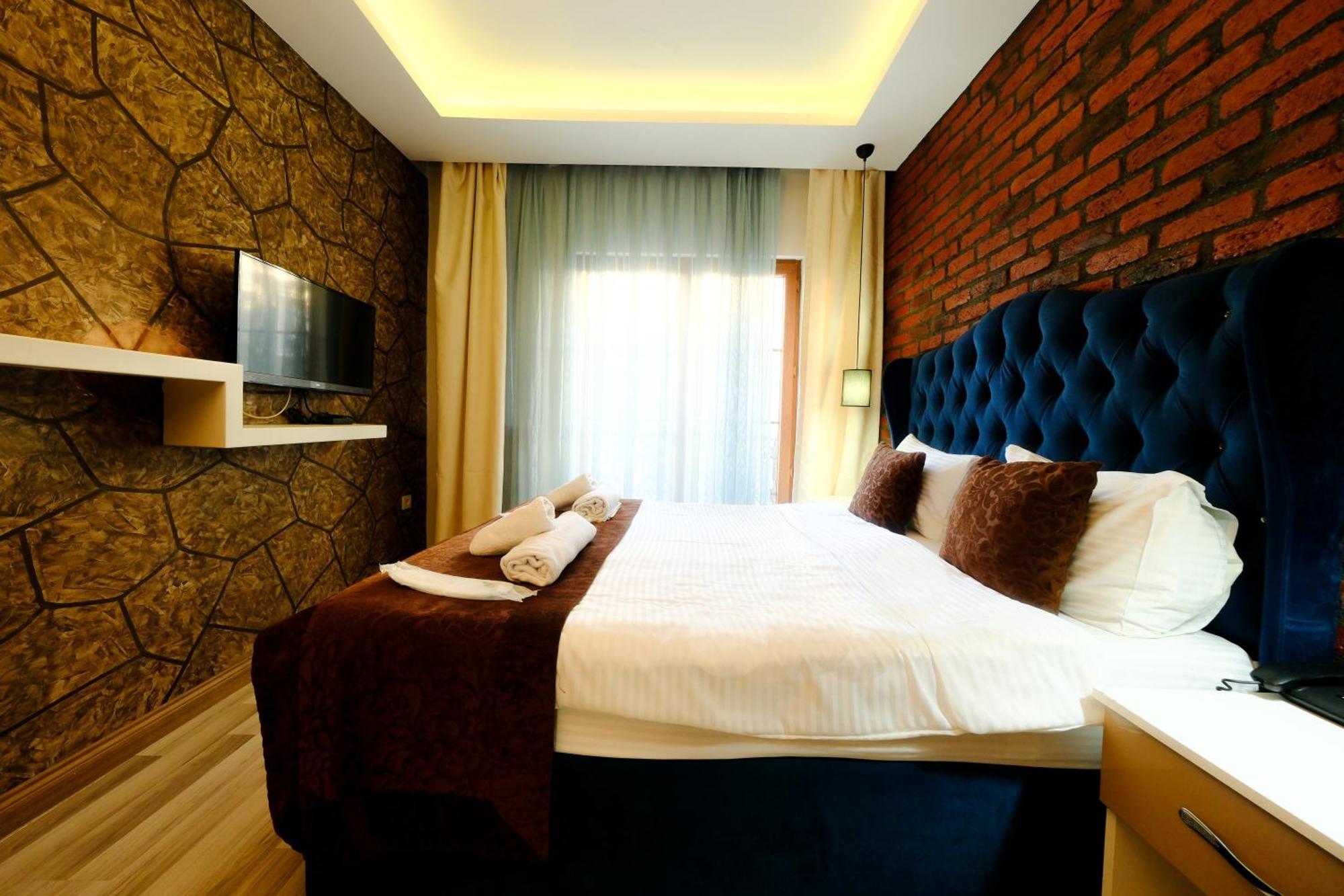 Taksim Celebi Suites Стамбул Екстер'єр фото