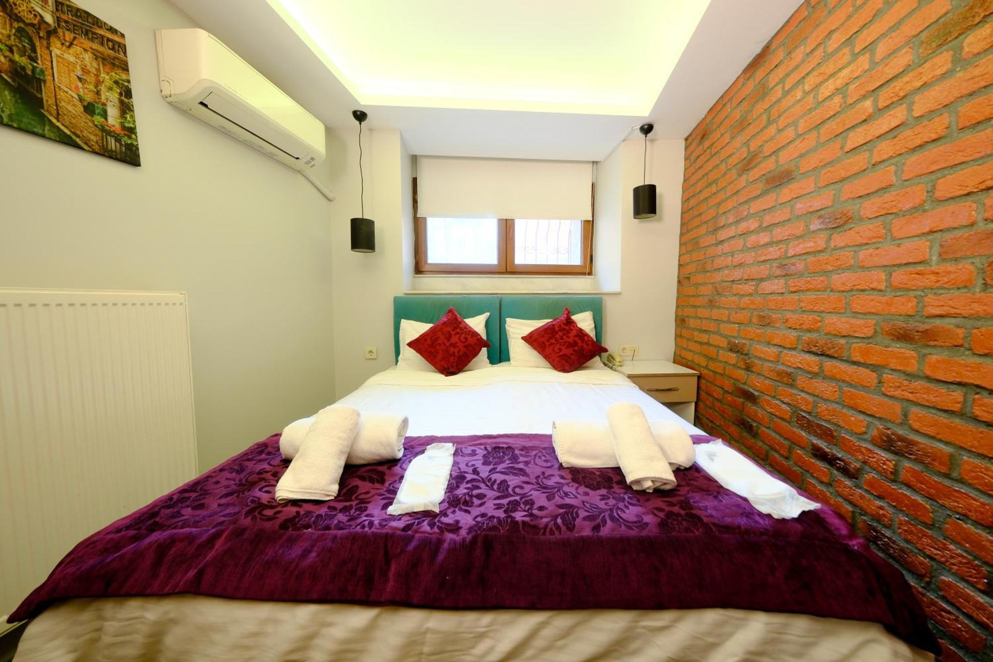 Taksim Celebi Suites Стамбул Екстер'єр фото